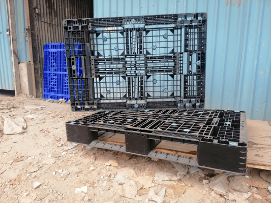 Pallet nhựa thanh lý là gì?